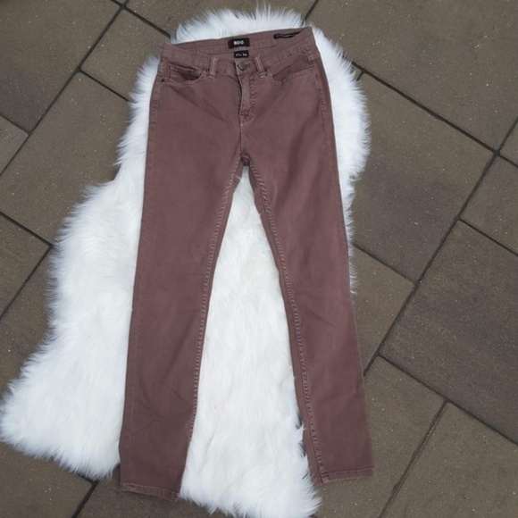 UO BDG High Rise Cigarette Ankle Jeans - Picture 3 of 5